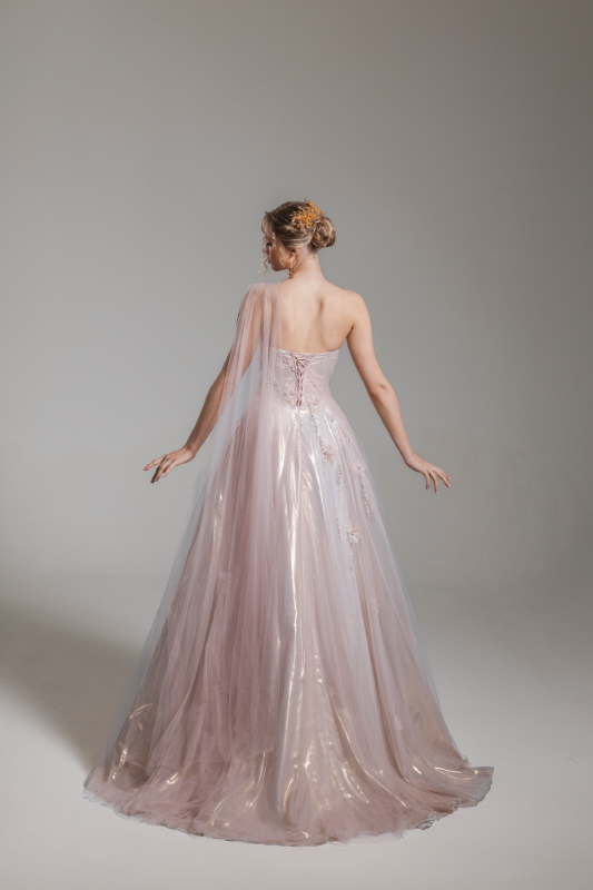 HELEN Fiyatı ve özellikleri